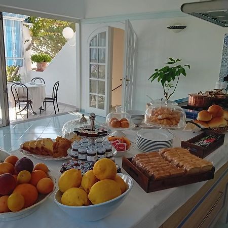 La Pergola Del Torchio Bed and Breakfast Ischia Exteriör bild