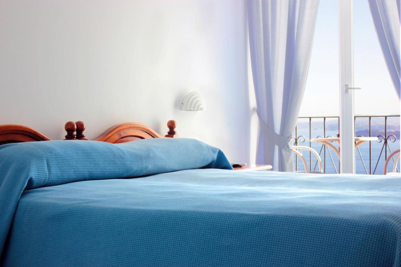 La Pergola Del Torchio Bed and Breakfast Ischia Exteriör bild